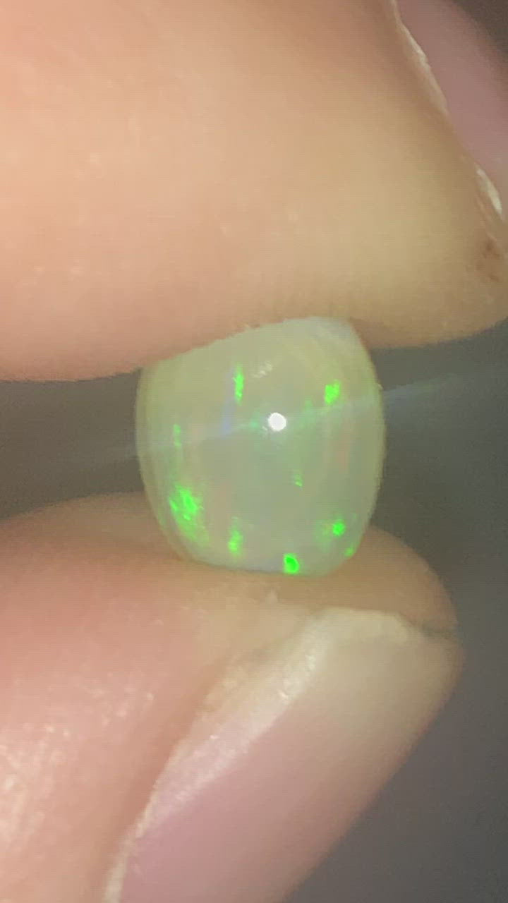 Striped Mintabie crystal opal